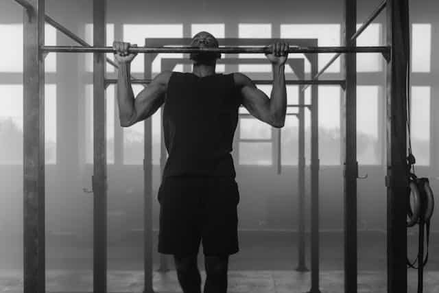 Inverted Rows, Pull-ups, or Chinups: Which Should You Do?